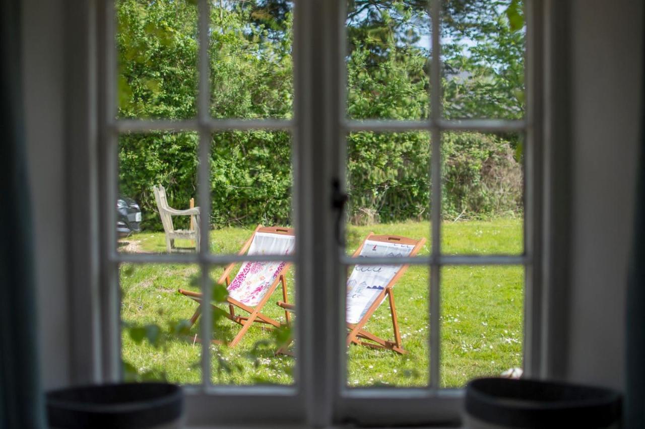 Adorable Two Bed Norfolk Broads Holiday Home - River Views With Moorings & Fishing Stalham Ngoại thất bức ảnh