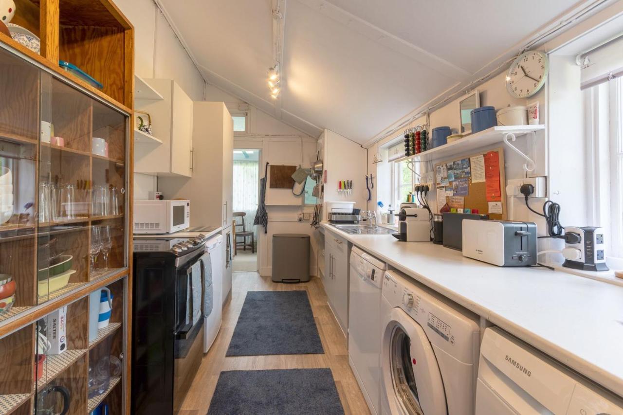 Adorable Two Bed Norfolk Broads Holiday Home - River Views With Moorings & Fishing Stalham Ngoại thất bức ảnh
