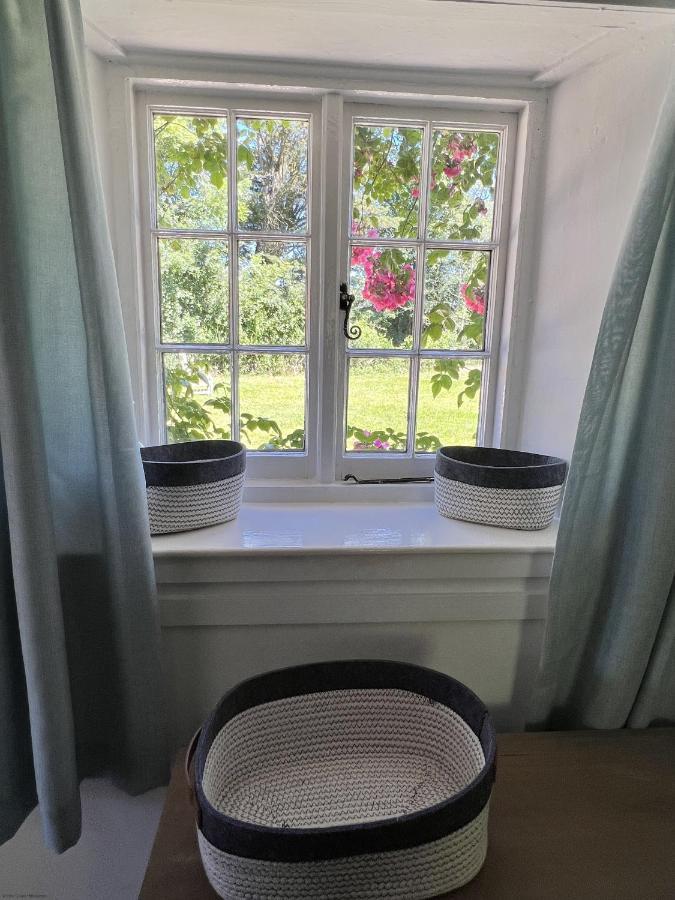 Adorable Two Bed Norfolk Broads Holiday Home - River Views With Moorings & Fishing Stalham Ngoại thất bức ảnh